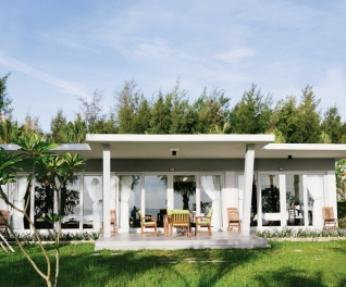 Lăng Cô Beach Resort