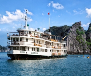 Du thuyền Emerald 4 sao