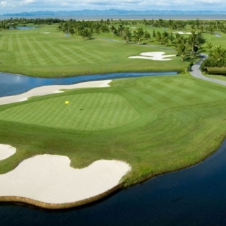 Chơi golf tại Ruby Tree Golf - Áp dụng cuối tuần