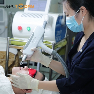 Viện Việt Hàn - Lựa chọn một trong các gói dịch vụ Phun - Khử thâm - Dặm màu môi đẹp tự nhiên