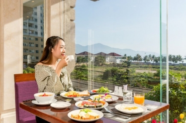 Tận hưởng kỳ nghỉ lý tưởng tại thành phố biển đẹp nhất Việt Nam