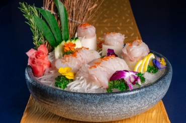 Trải nghiệm hải sản tươi sống đẳng cấp giữa trung tâm Cầu Giấy, Hà Nội