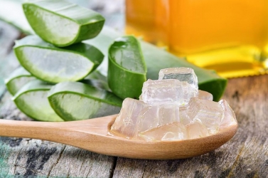Hướng dẫn cách tẩy trang bằng thảo dược thiên nhiên - Làm đẹp an toàn cho làn da