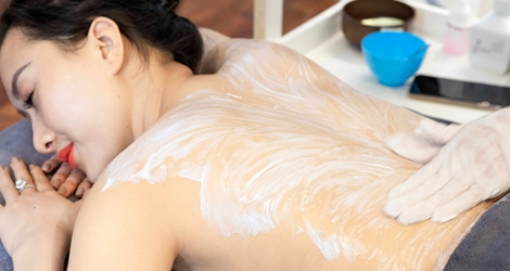 Tắm phủ trắng Collagen tại Hana House Spa & Beauty