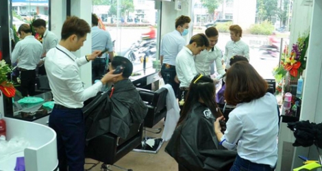 Đào tạo nghề tóc từ cơ bản đến nâng cao - Viện tóc Đức Ngọc