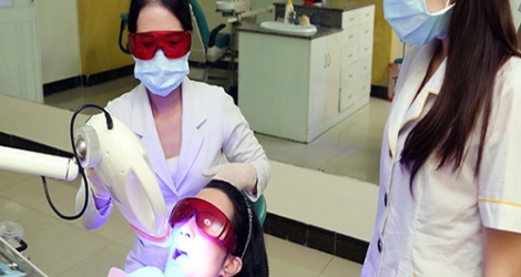 Tẩy trắng răng bằng Công nghệ Plasma tại Nha khoa Thịnh Phát