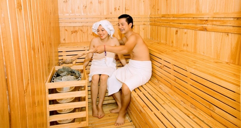Combo xông hơi Sauna cặp đôi - nơi mà bạn có thể tận hưởng không chỉ không gian mát mẻ và sảng khoái, mà còn là những phút giây thư giãn đầy thăng hoa cùng người thương của mình. Hãy tới và trải nghiệm ngay hôm nay!