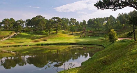 Nghỉ dưỡng dành cho game thủ chơi golf tại Đà Lạt Palace Golf 3* (2N1Đ)