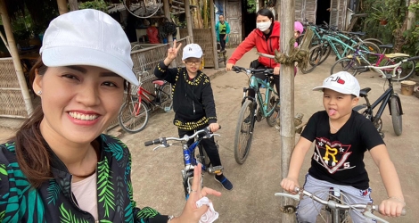 Tour du lịch trải nghiệm đạp xe quanh bãi giữa sông Hồng kèm ăn trưa - Áp dụng cho bé dưới 10 tuổi