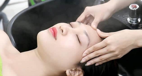 Gội đầu dưỡng sinh và massage cổ vai gáy kèm ngâm chân thảo dược trong 75 phút tại Mina Spa
