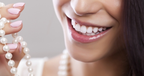HN - Lấy cao răng đánh bóng và tư vấn sức khỏe răng miệng tại Nha khoa Như Ý