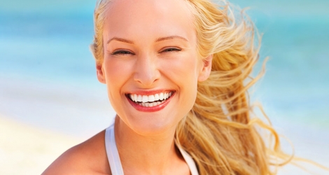 Tẩy trắng răng bằng công nghệ Laser-Teeth-Whitening hiệu quả - Nha Khoa Quốc Tế Phương Đông