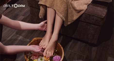 60 phút massage bấm huyệt chân tại Asana