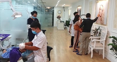 Đính đá kim cương trên răng tại hệ thống nha khoa thẩm mỹ Việt Đức