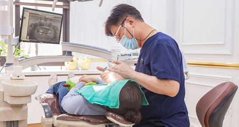 Khám răng miệng tổng quát kèm chụp X-quang lấy cao răng và đánh bóng tại Nha khoa Miso Dental