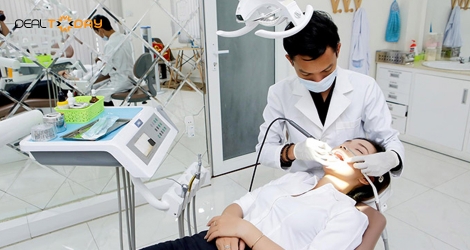 Tẩy trăng răng bằng đèn Plasma tại Nha khoa Thành Trung