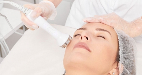 Điều trị mụn chuẩn y khoa tại Kalohi Beauty Clinic