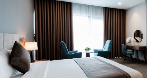 Nghỉ dưỡng phòng  Deluxe Family tại khách sạn Mường Thanh Luxury Viễn Triều - Nha Trang