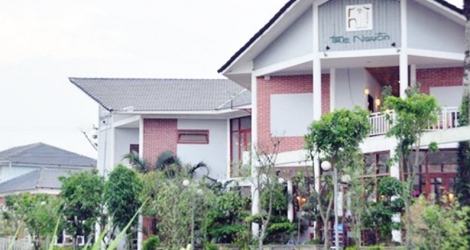 Phòng Villa tầng 2 2N1Đ tại Tre Nguồn Resort Phú Thọ, Miễn phí tắm khoáng