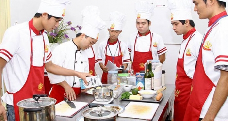Khóa học nấu ăn 10 món ngon không thể thiếu trong mỗi gia đình - Trung tâm dạy nấu ăn Sao Mai