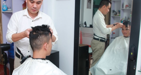 Combo Cắt  Gội  Sấy tạo kiểu  Massage da mặt  Tẩy da chết tại Catona Spa & Hair Salon