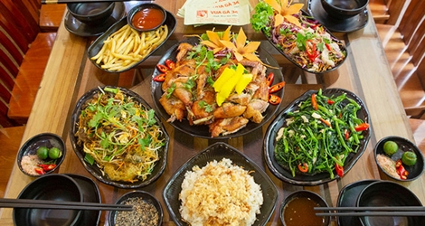 Thưởng thức set gà nướng lu thảo mộc dành cho 2 - 3 người tại Vua Gà 34