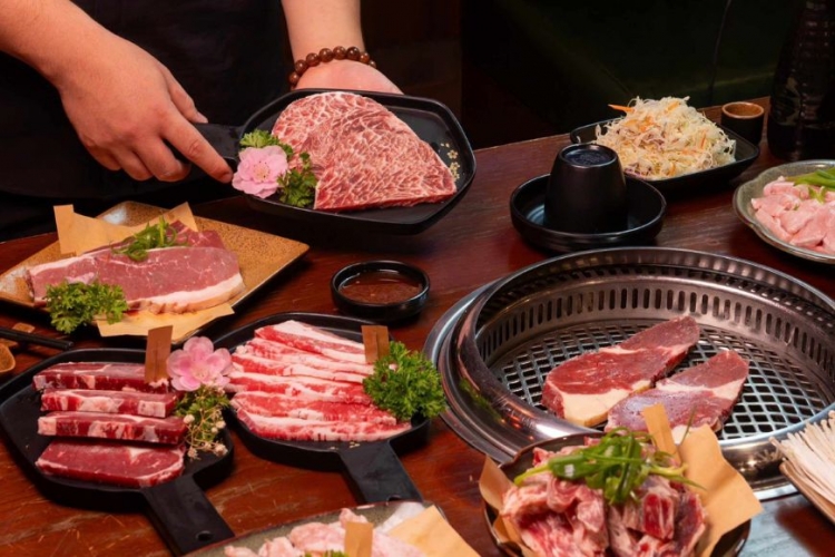 Top 4 quán buffet hot nhất Hà Nội tháng 11