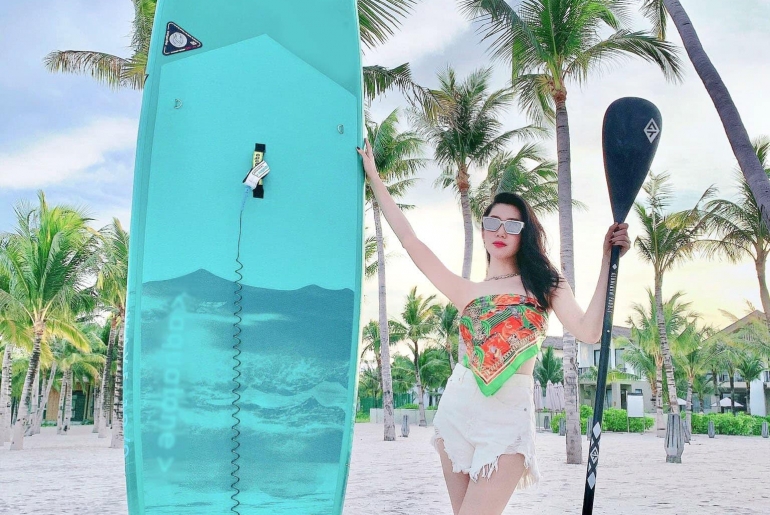 3 bí kíp tạo dáng khi đi biển để có được những bức hình thần thái nhất