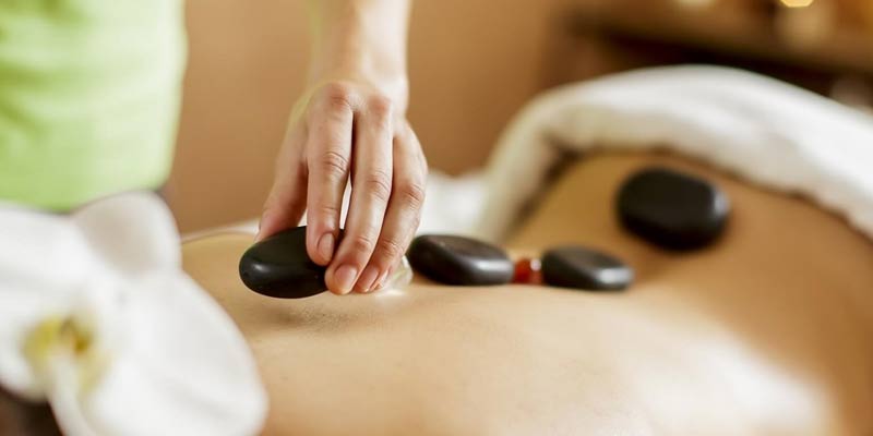 Massage body tinh dầu đá nóng tại Josa Spa