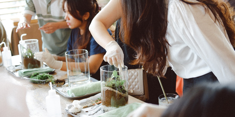 Workshop Terrarium 101 trồng cây tiểu cảnh tại 9X GARDEN