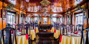 Tour du ngoạn và ăn tối set menu trên tàu Hòn Ngọc Viễn Đông