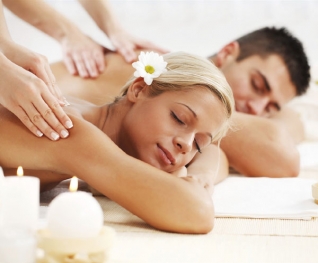 Massage Body kết hợp với Đắp mặt nạ Vitamin C dành cho cặp đôi tại Hân Spa