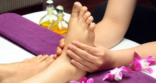 Combo foot massage và detox thải độc tại H2O Spa & Cosmetics