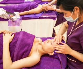 Chăm sóc da mặt chuyên sâu - Tặng massage lưng, cổ, vai gáy tại Golden Moon Spa