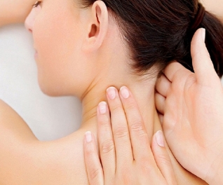 Tẩy Da Chết Và Massage Toàn Thân Tại Beauty And More Spa