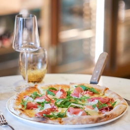 Buffet món Ý Pizza, Pasta, Beer và Vé hồ bơi tại nhà hàng Ottimo House - LOTTE HOTEL SAIGON