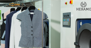 Voucher giặt hấp cao cấp bộ vest tại Heramo