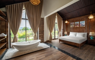 Nghỉ dưỡng phòng Bai Dinh Riverside Luxury Villa tại Bai Dinh Riverside Resort
