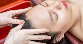 Gội đầu dưỡng sinh kết hợp massage cổ vai gáy tại hệ thống Tâm Đường Health và Beauty