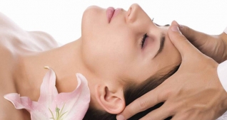 Chỉ 169k dịch vụ massage mặt chuyên sâu tại Văn phòng chăm sóc sắc đẹp Ohui - Đại lý PGFV