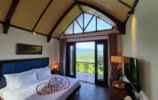 Nghỉ dưỡng phòng honeymoon bungalow tại Ebino Pù Luông resort