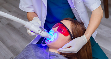 Tẩy trắng răng công nghệ Whitening tại Miley Dental
