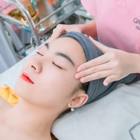 Trị liệu massage đả thông kinh lạc và khai thông huyệt tại Ginseng Gold Spa