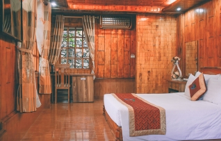 Nghỉ dưỡng Phòng deluxe single or double tại Thung Nham Resort