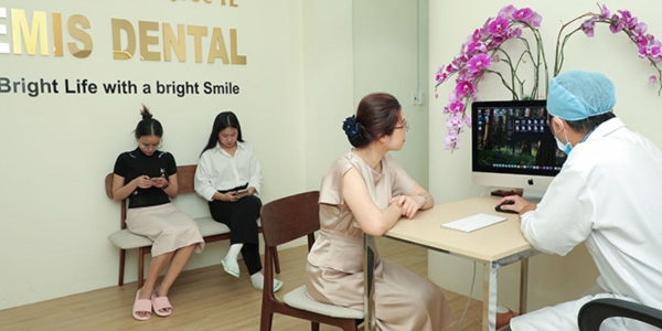 Nha Khoa Quốc Tế Emis