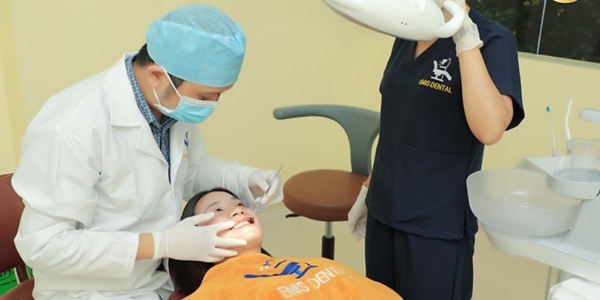Nha Khoa Quốc Tế Emis