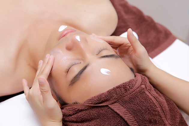 Điều trị mụn hoặc chăm sóc da mặt cơ bản cho nam tại Nam Long Clinic