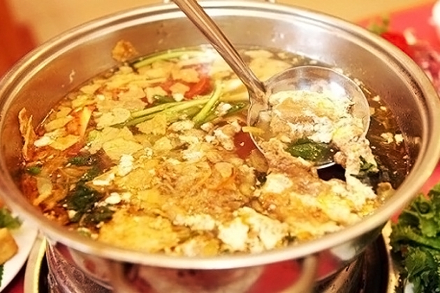 Buffet Lẩu trưa tươi ngon tại Lẩu Hội Quán Hoàng Cầu