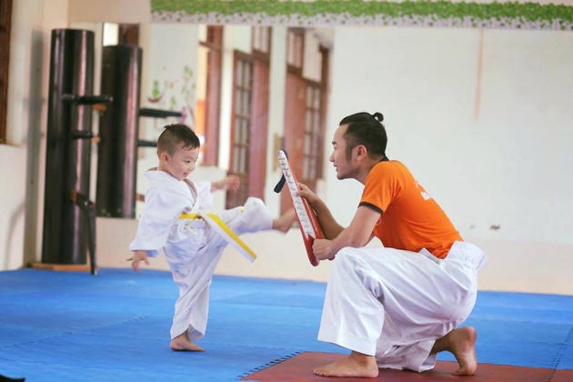 Khóa học 01 tháng Karatedo tại Hệ thống Võ thuật Ngự Long Khóa Học 01 Tháng Karatedo Tại Hệ Thống Võ Thuật Ngự Long