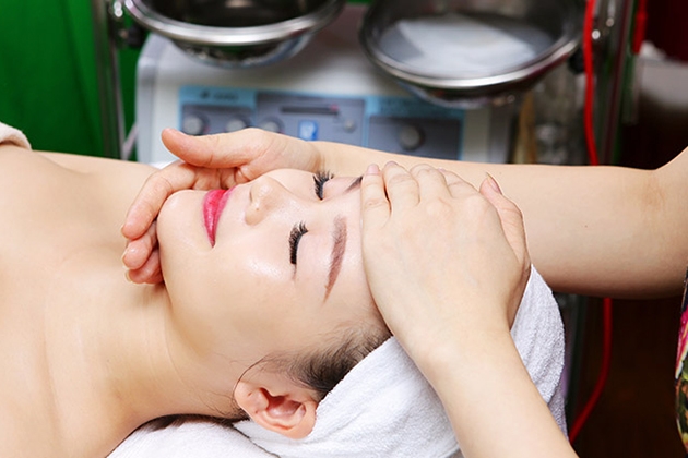 Chọn 01 trong 02 gói dịch vụ Chăm sóc da mặt tại Beauty Spa